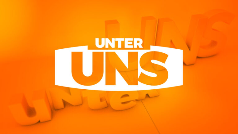 Unter uns – offizielles Serienlogo auf orangefarbenem Hintergrund